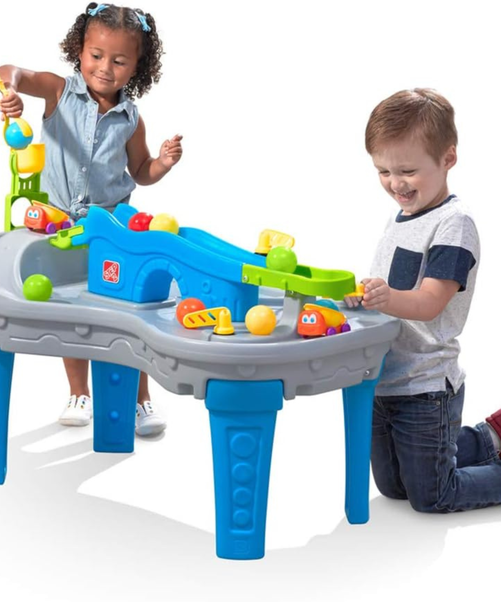 Step2 Ball Buddies Truckin & Rollin Play Table, Indoor and Outdoor Sensory Playset, Activity Toy with 13 Piece Accessories Including Balls, STEM Toy and Activity Centre, Suitable for Children Aged 2+