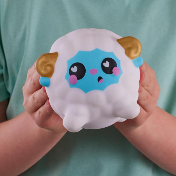 Smooshzees Luvzees, Bleepo, White Sheep, Collectable Characters, Supersoft, Cuddly and Squishy!