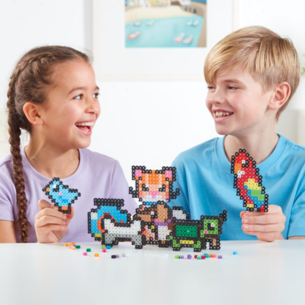 Character Options Simbrix Connect & Wow Playful Pets Starter Pack with 1000+ brix, 2D & 3D Pixel Arts and Crafts Construction Toy, Creative & Imaginative STEAM Building Toy for Boys & Girls Ages 5+