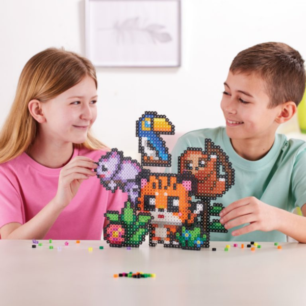 Character Options Simbrix Connect & Wow Jungle Party Pack with 1500+ brix, 2D & 3D Pixel Arts and Crafts Construction Toy, Creative & Imaginative STEAM Building Toy for Boys & Girls Ages 5+