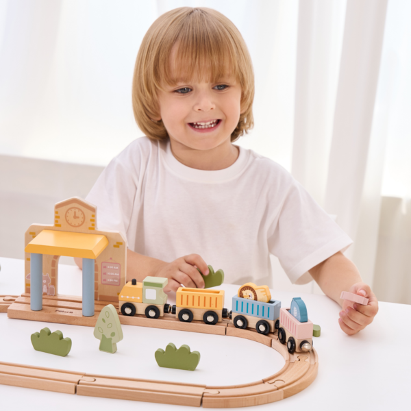 PolarB Wooden Train Set, 30 Pieces with Interactive Sound Station, Tracks, Animal Figures and Accessories, Educational Toy for Kids Ages 3 and Up