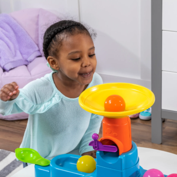 Step2 Ball Buddies Tunnel Tower, Indoor and Outdoor Sensory Play Table, Activity Toy with 12 Piece Accessories Including Balls, STEM Toy and Activity Centre, Suitable for Boys and Girls Aged 1+