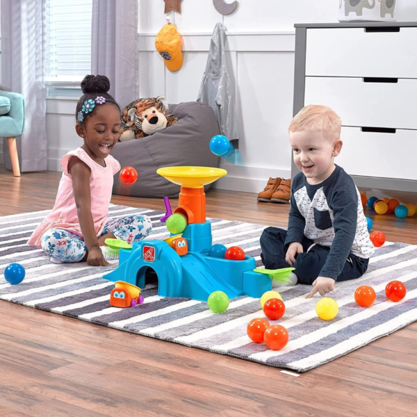 Step2 Ball Buddies Tunnel Tower, Indoor and Outdoor Sensory Play Table, Activity Toy with 12 Piece Accessories Including Balls, STEM Toy and Activity Centre, Suitable for Boys and Girls Aged 1+