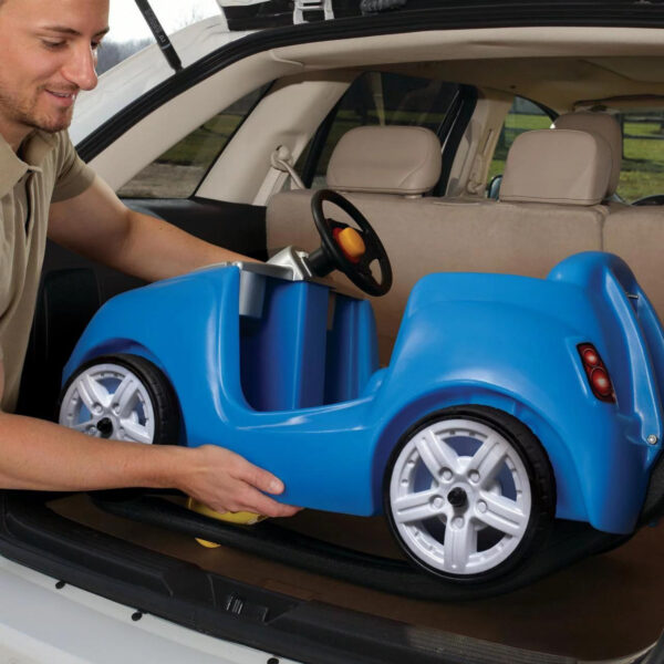 Step2 Whisper Ride II, Single Seater Kids Push Car, Easy to Store Ride On Toy with Seatbelt, Horn and Storage Trunk, Suitable for Children both Boys and Girls Aged 18m and Above, Blue