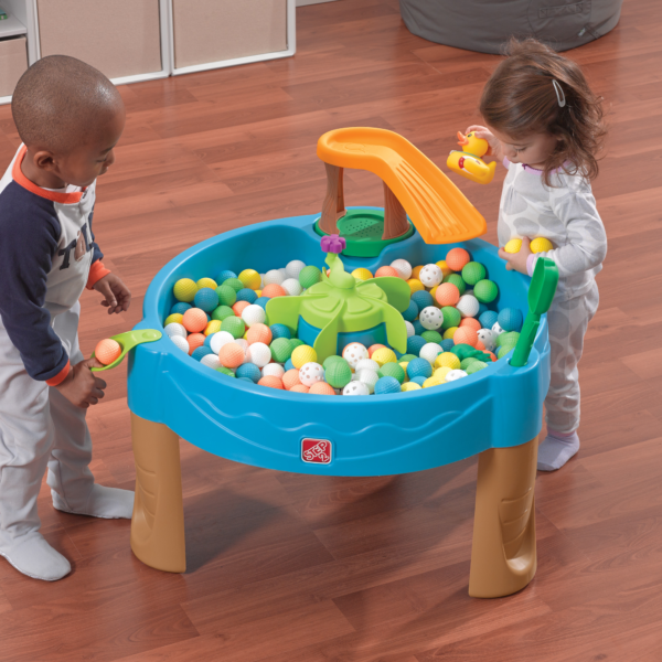 Step2 Duck Pond Water Table, Indoor and Outdoor Toy Water Table with 6 Piece Accessories Include Ducks and Frog, STEM Toy and Activity Centre, Suitable for Kids both Boys and Girls Aged 1.5+